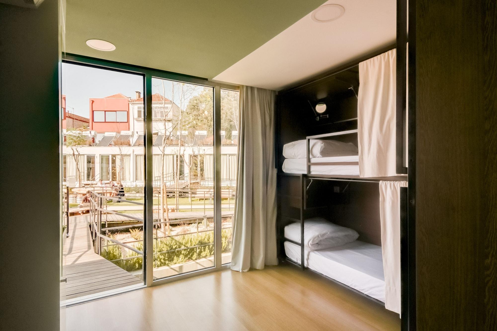 Selina Porto Hotel Exterior photo